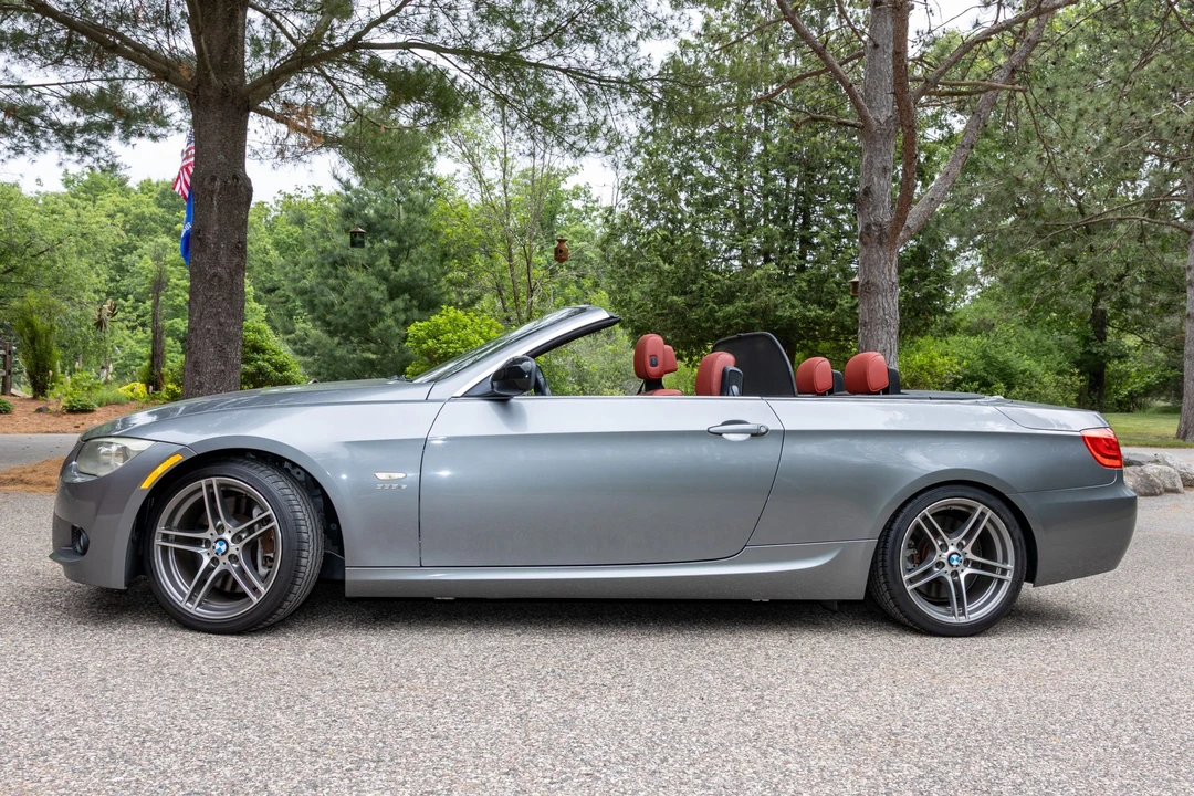 2011 BMW E93 335i Convertible - Image 12 of 31