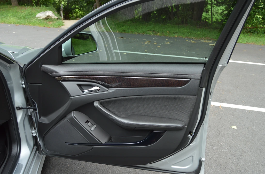 2011 Cadillac CTS-V 2nd Gen - Image 29 of 31