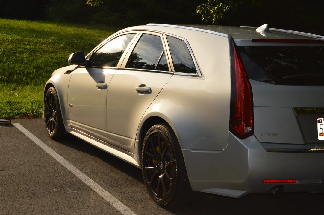 2011 Cadillac CTS-V 2nd Gen - Image 11 of 31