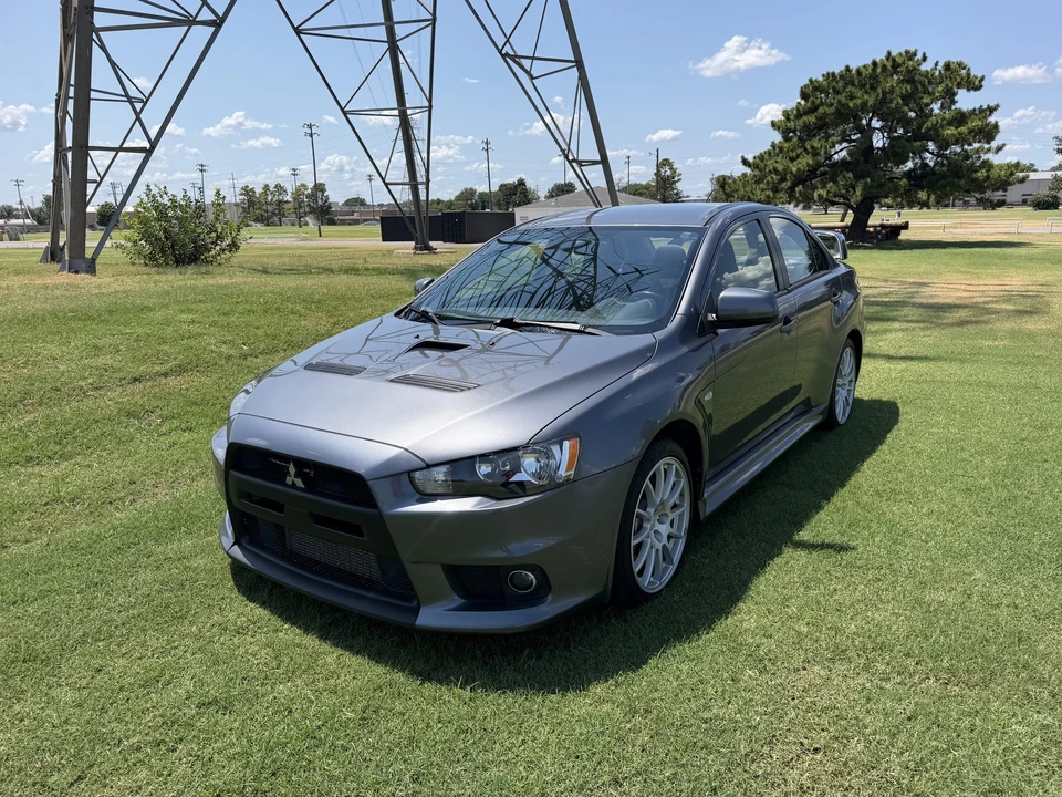 2011 Mitsubishi Lancer Evolution X 9th Gen - Image 9 of 31