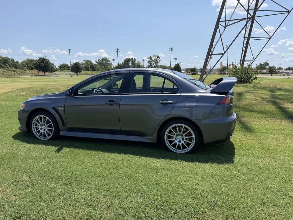 2011 Mitsubishi Lancer Evolution X 9th Gen - Image 17 of 31