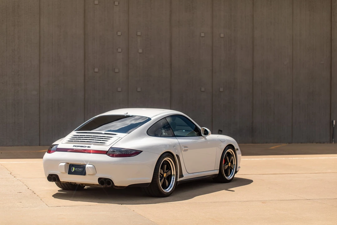 2011 Porsche 997 Carrera 4S - Image 13 of 31