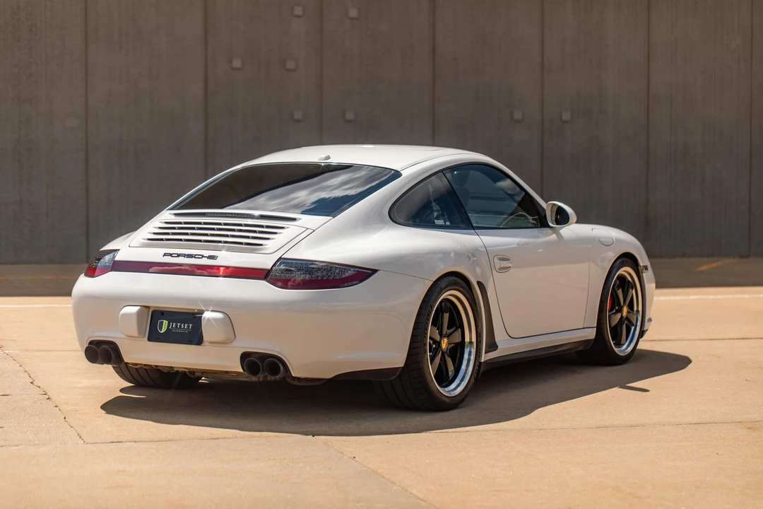 2011 Porsche 997 Carrera 4S - Image 14 of 31