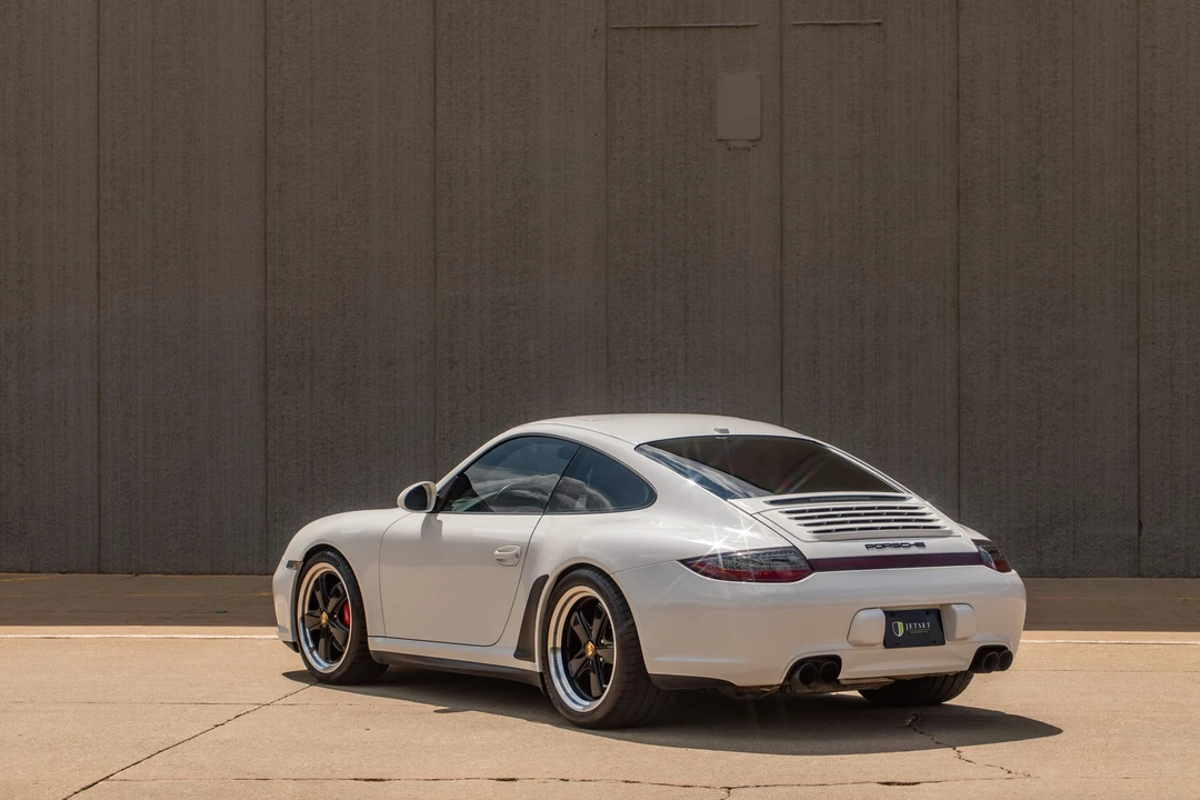 2011 Porsche 997 Carrera 4S - Image 15 of 31