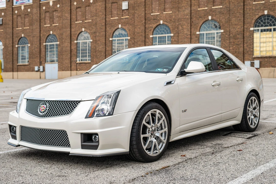 2012 Cadillac CTS-V 2nd Gen - Image 2 of 31