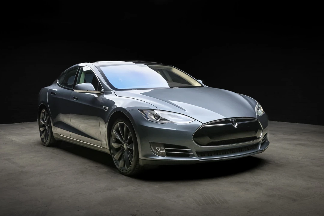 2012 Tesla Model S - Image 27 of 31