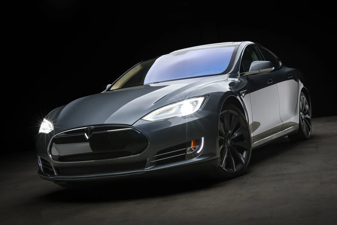 2012 Tesla Model S - Image 3 of 31