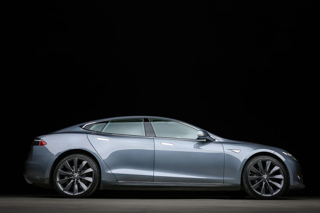 2012 Tesla Model S - Image 20 of 31