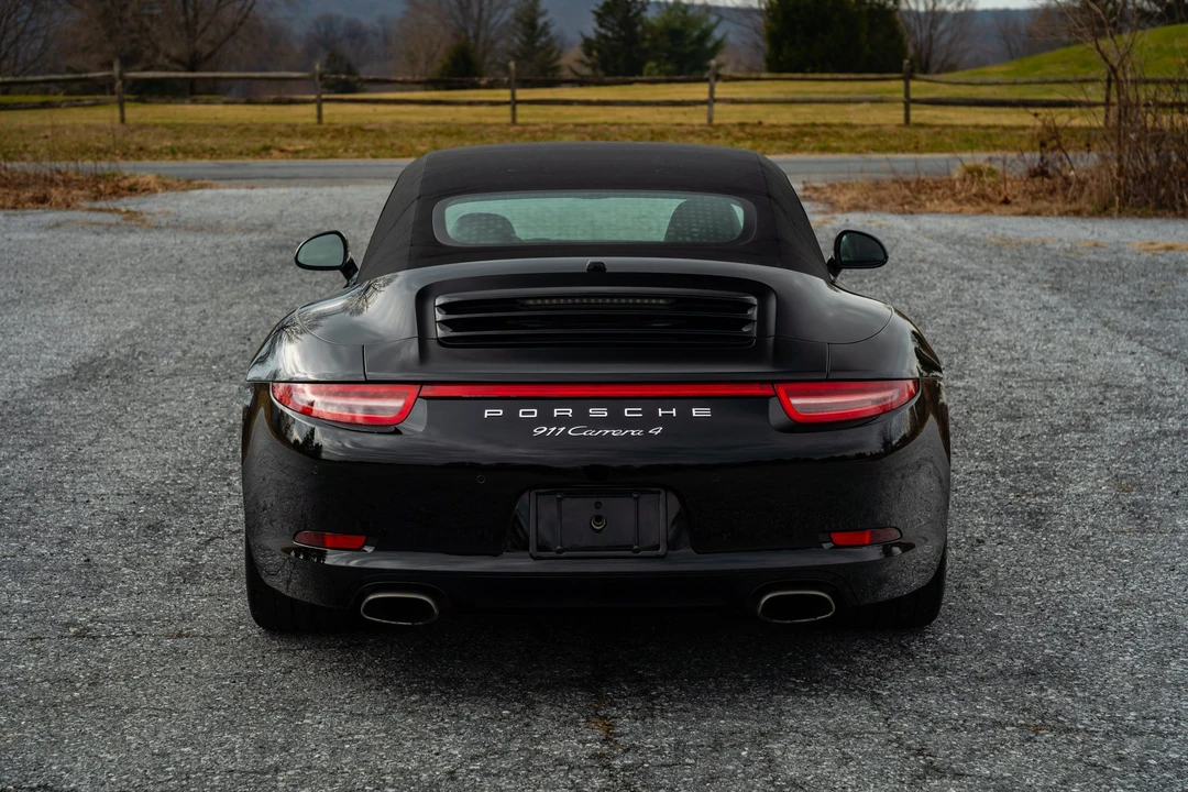 2013 Porsche 991 Carrera 4 - Image 22 of 31