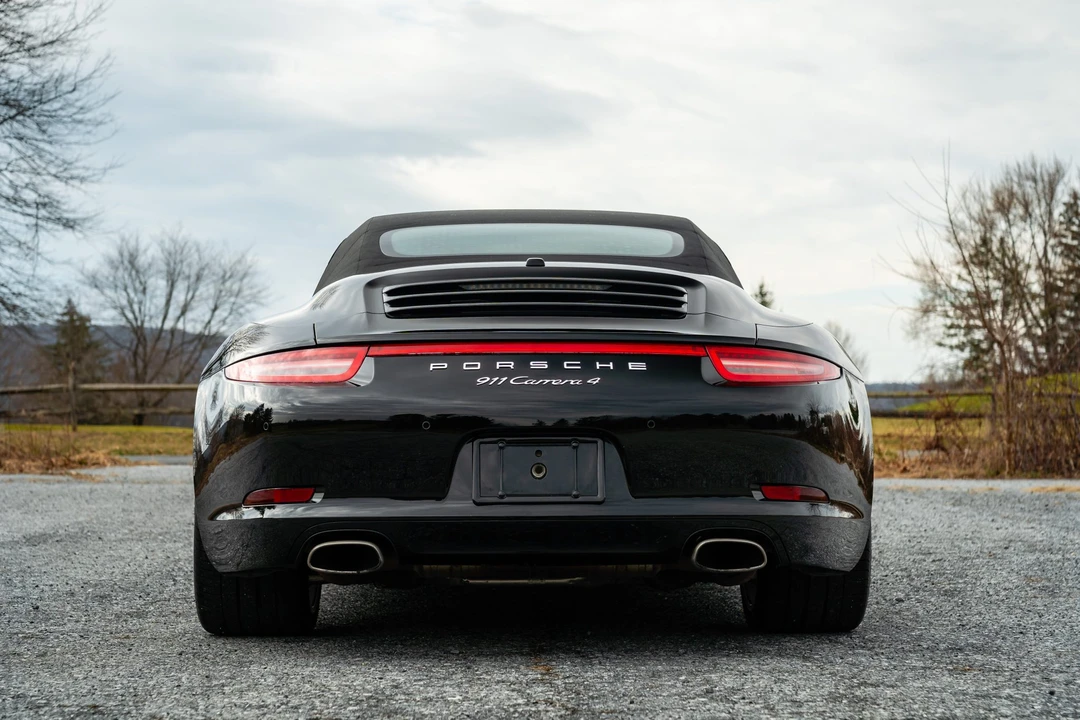 2013 Porsche 991 Carrera 4 - Image 23 of 31