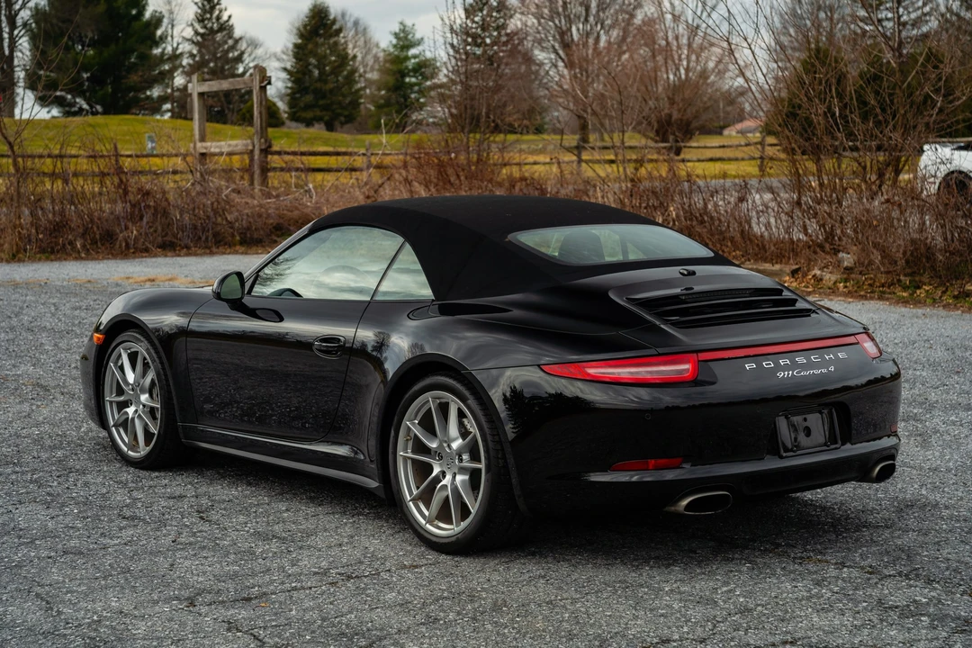 2013 Porsche 991 Carrera 4 - Image 19 of 31