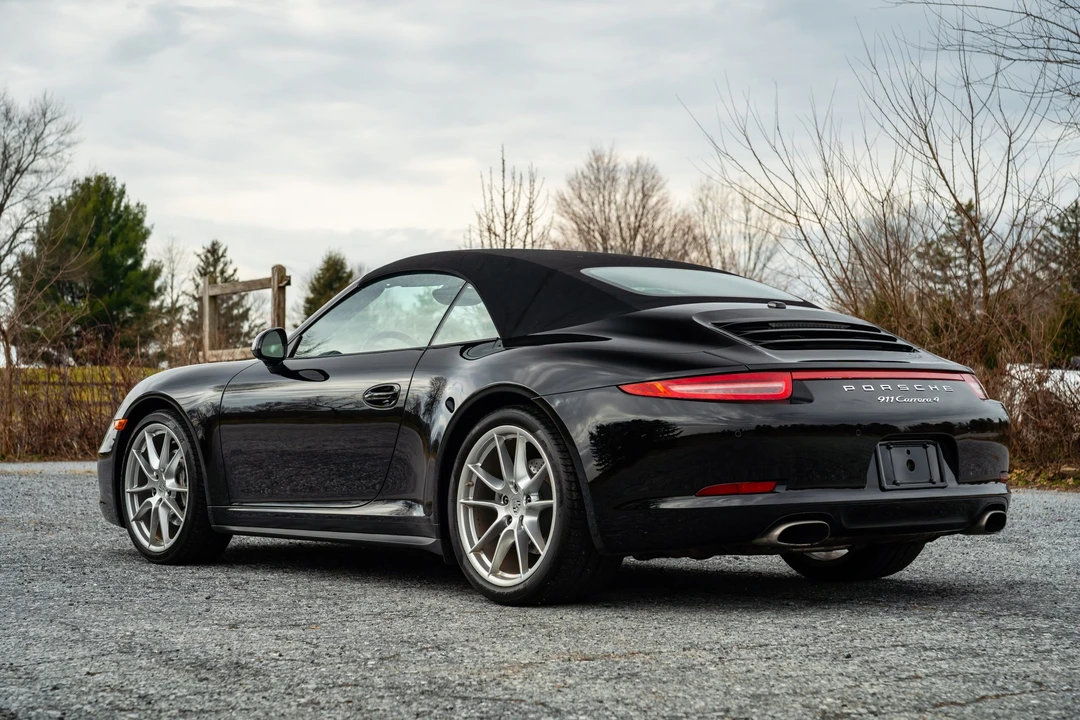 2013 Porsche 991 Carrera 4 - Image 18 of 31