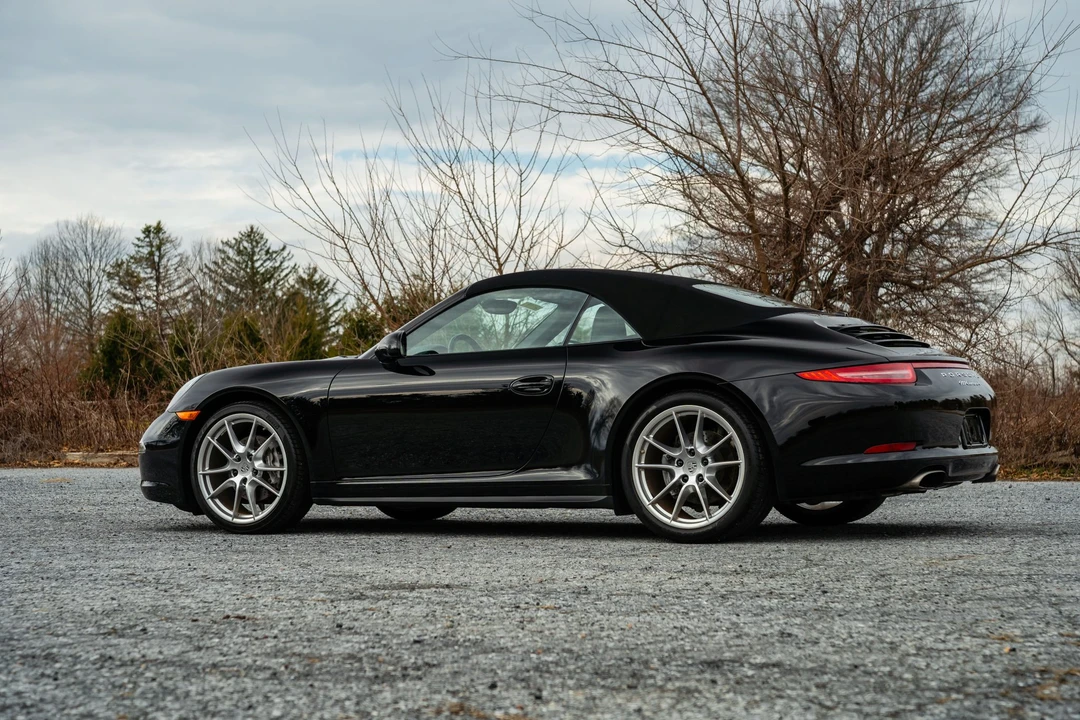 2013 Porsche 991 Carrera 4 - Image 16 of 31