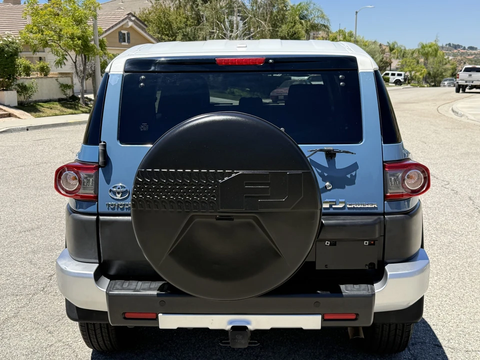 2013 Toyota FJ Cruiser - Image 17 of 31