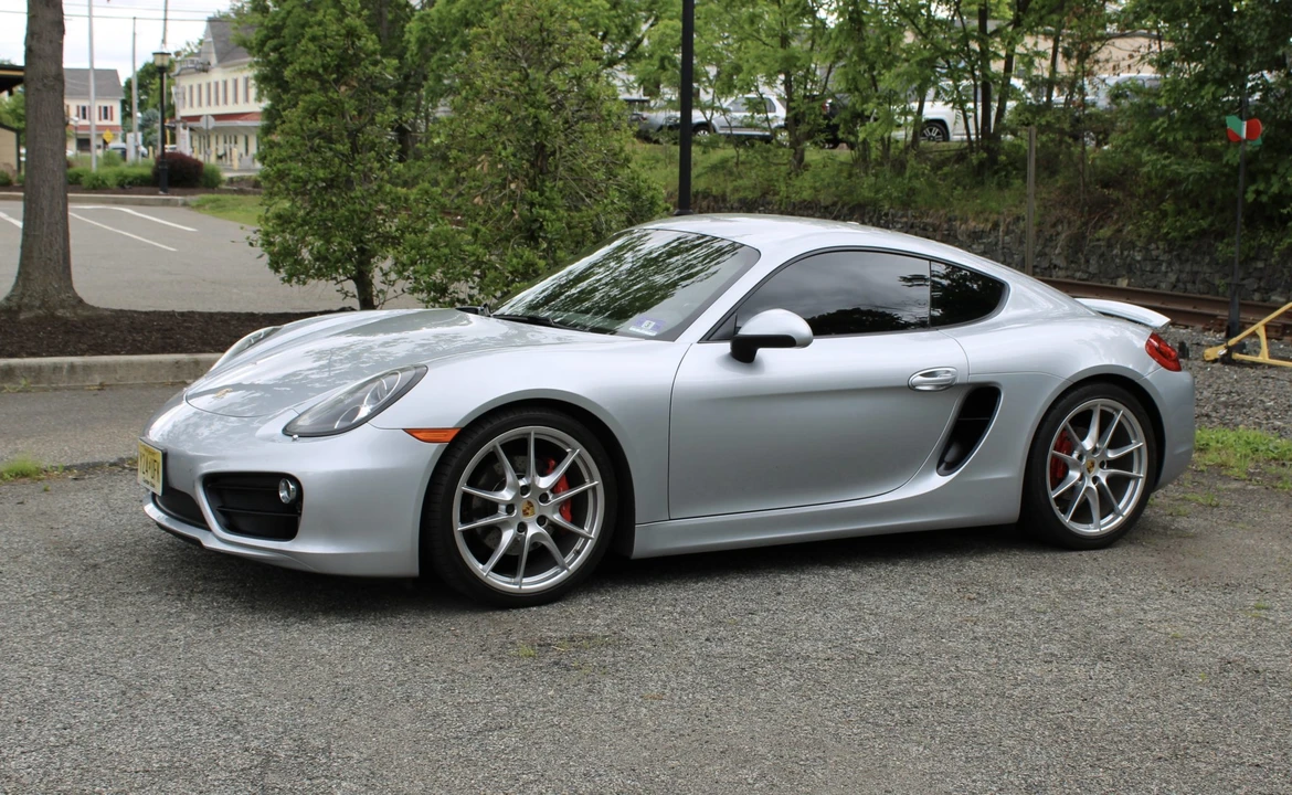 2014 Porsche 981 Cayman S - Image 2 of 31