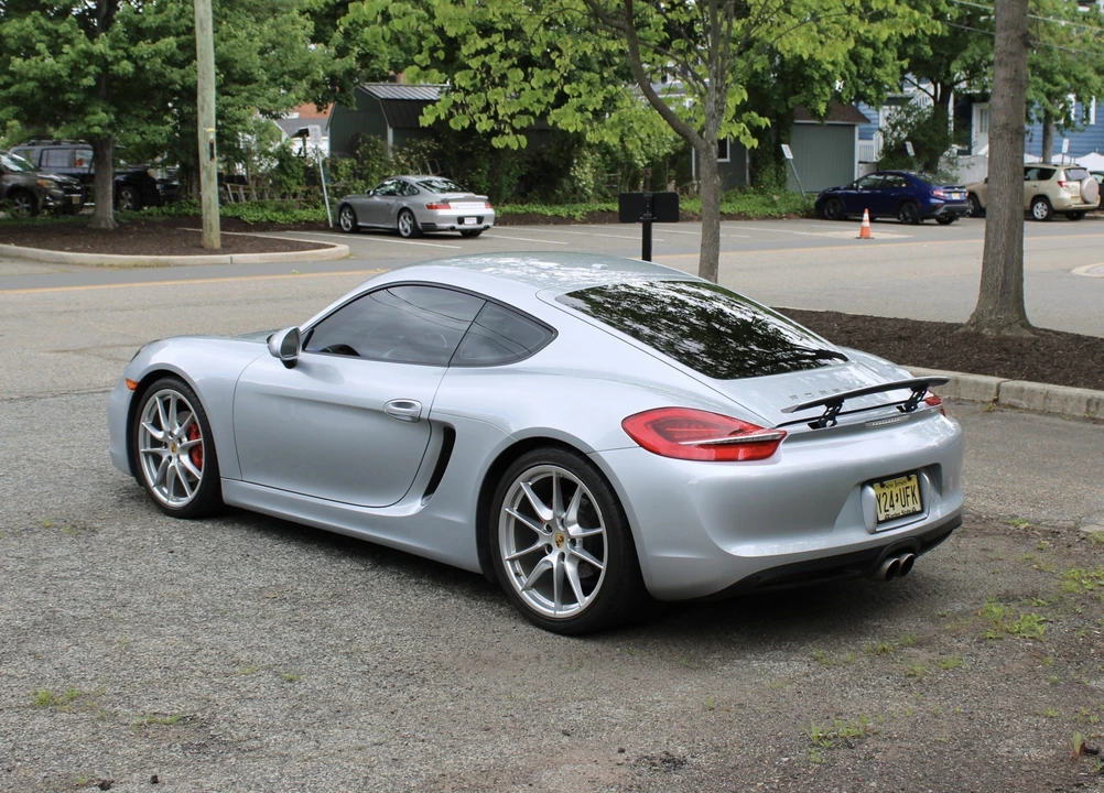 2014 Porsche 981 Cayman S - Image 20 of 31