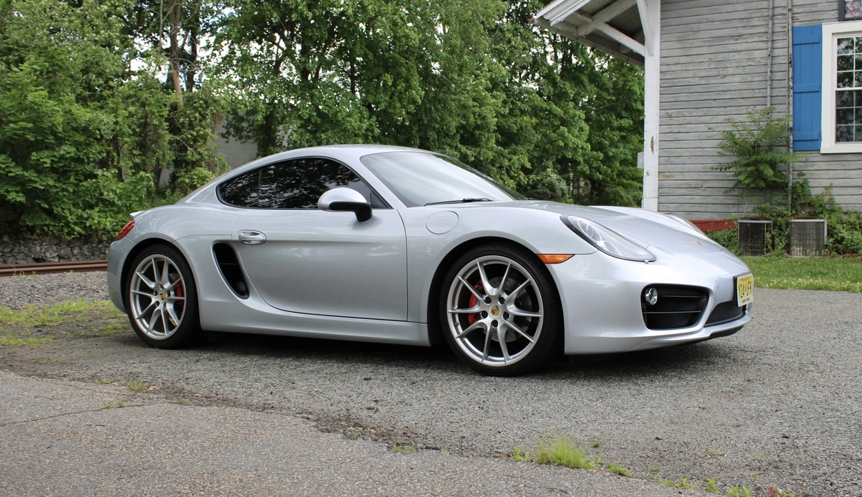 2014 Porsche 981 Cayman S - Image 13 of 31