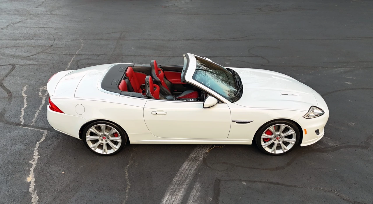 2015 Jaguar X150 XKR - Image 9 of 31