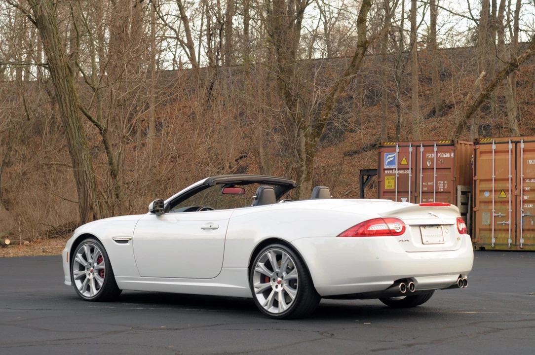 2015 Jaguar X150 XKR - Image 25 of 31