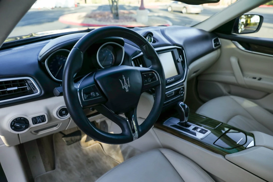 2015 Maserati Ghibli 3rd Gen - Image 30 of 31