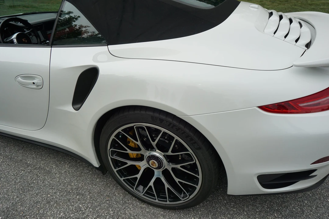 2015 Porsche 991 Turbo S - Image 25 of 31