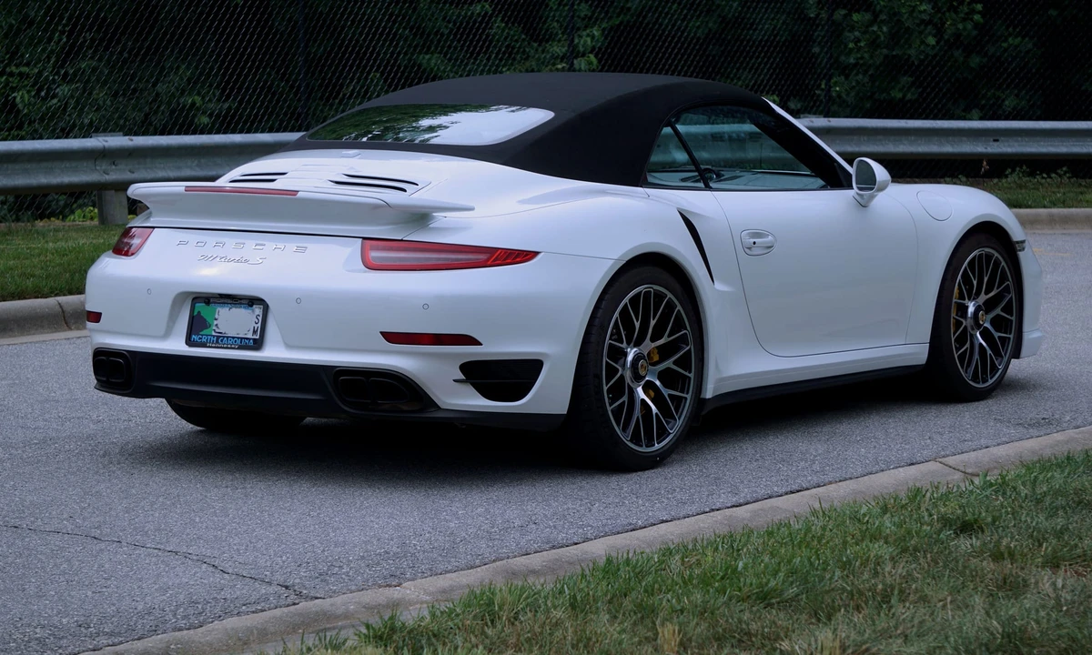 2015 Porsche 991 Turbo S - Image 9 of 31