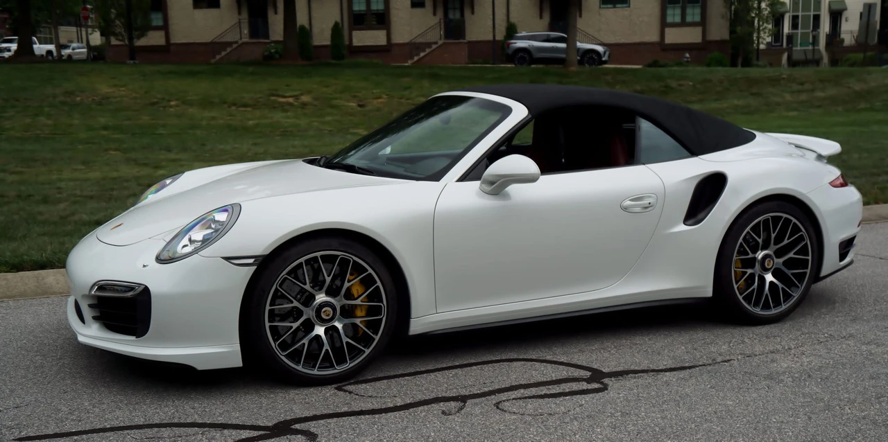 2015 Porsche 991 Turbo S - Image 11 of 31