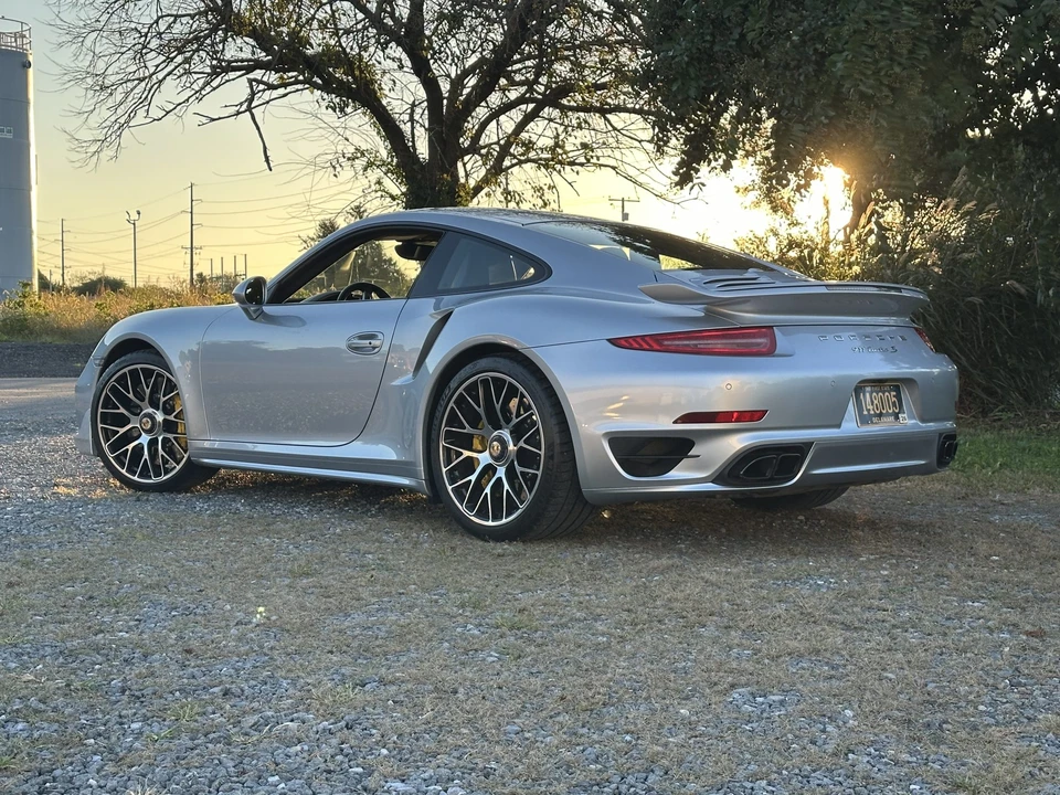 2015 Porsche 991 Turbo - Image 27 of 31