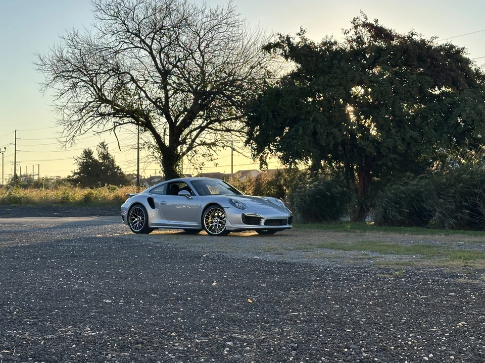 2015 Porsche 991 Turbo - Image 11 of 31