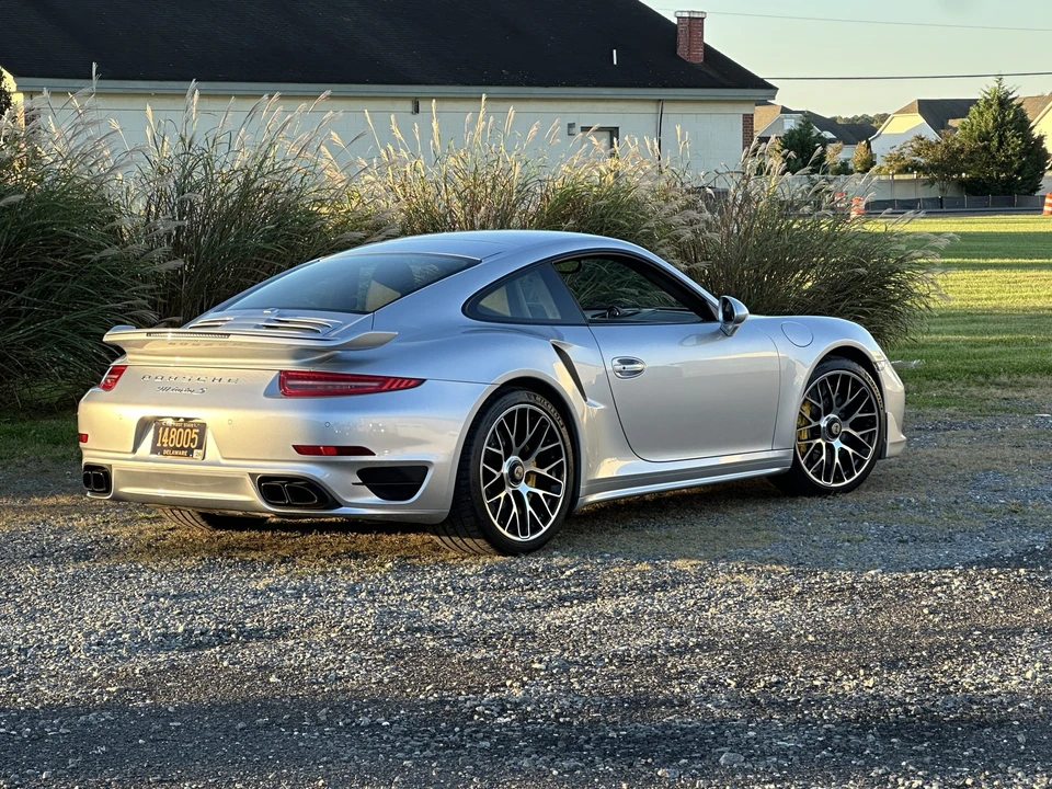 2015 Porsche 991 Turbo - Image 16 of 31