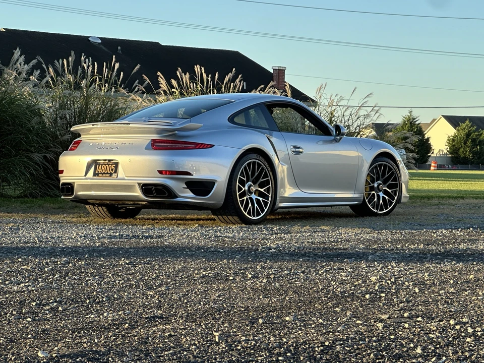 2015 Porsche 991 Turbo - Image 17 of 31