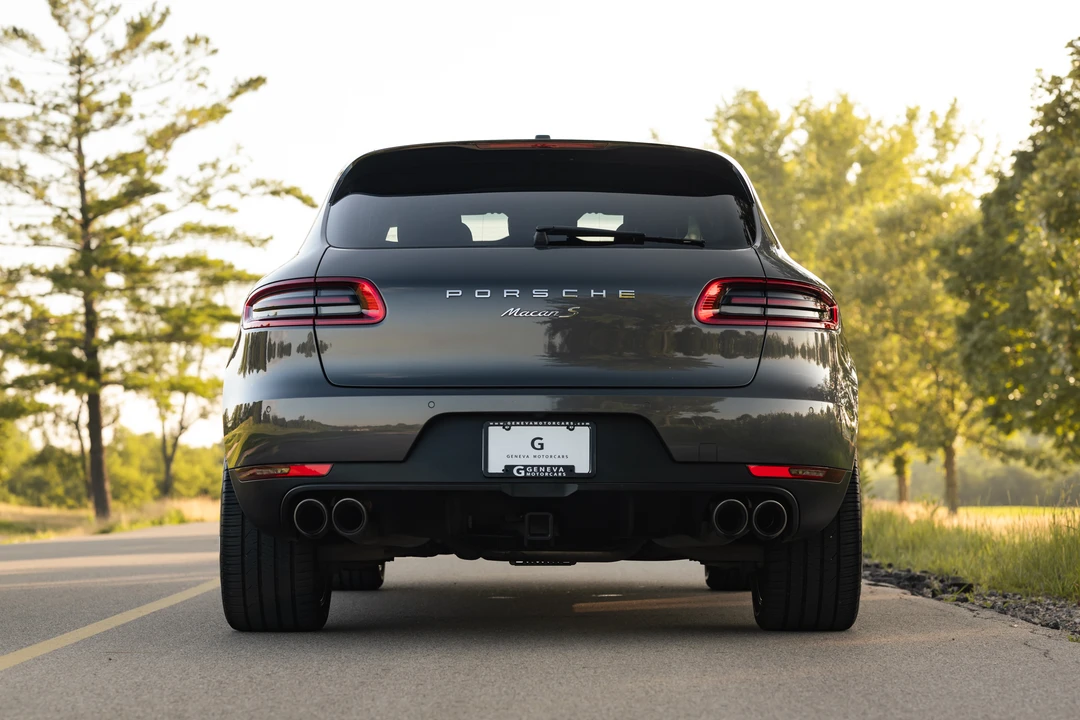 2015 Porsche Macan S - Image 10 of 31