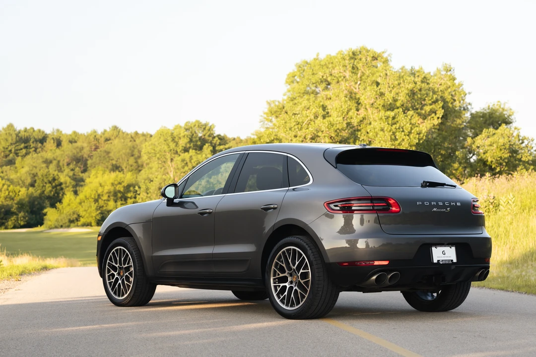 2015 Porsche Macan S - Image 7 of 31