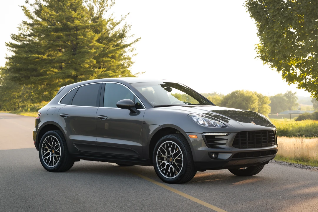 2015 Porsche Macan S - Image 12 of 31