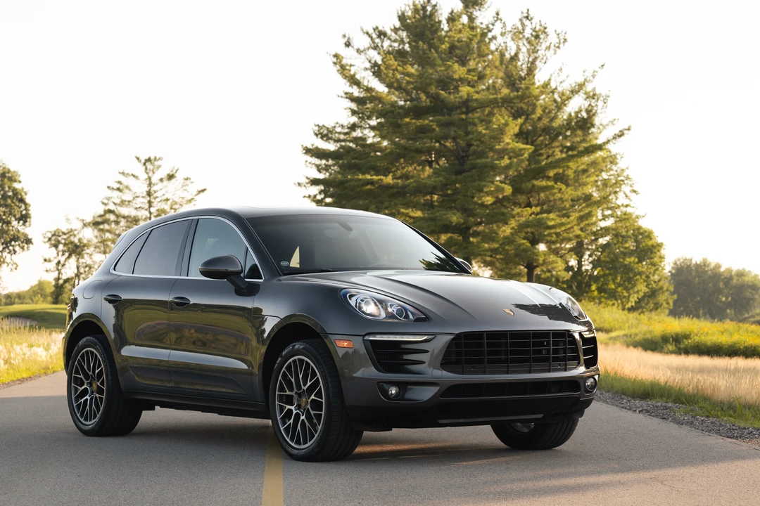 2015 Porsche Macan S - Image 13 of 31