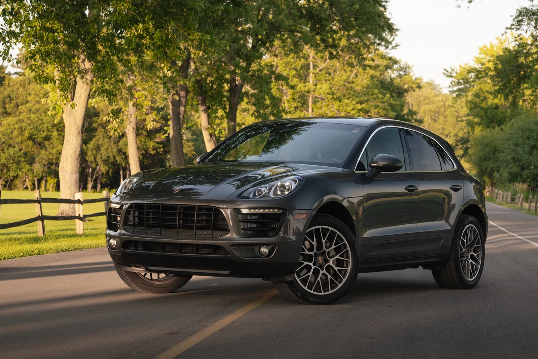 2015 Porsche Macan S - Image 2 of 31