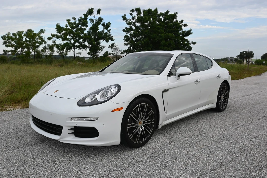 2016 Porsche 970 Panamera - Image 6 of 31
