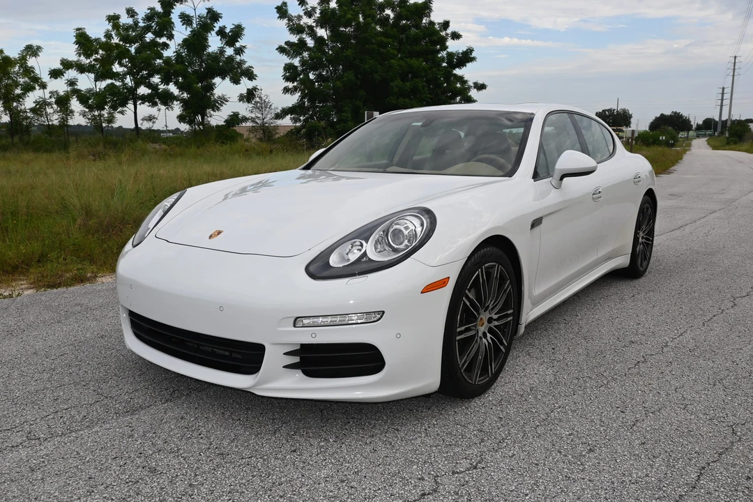2016 Porsche 970 Panamera - Image 7 of 31