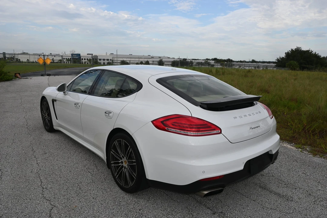 2016 Porsche 970 Panamera - Image 31 of 31