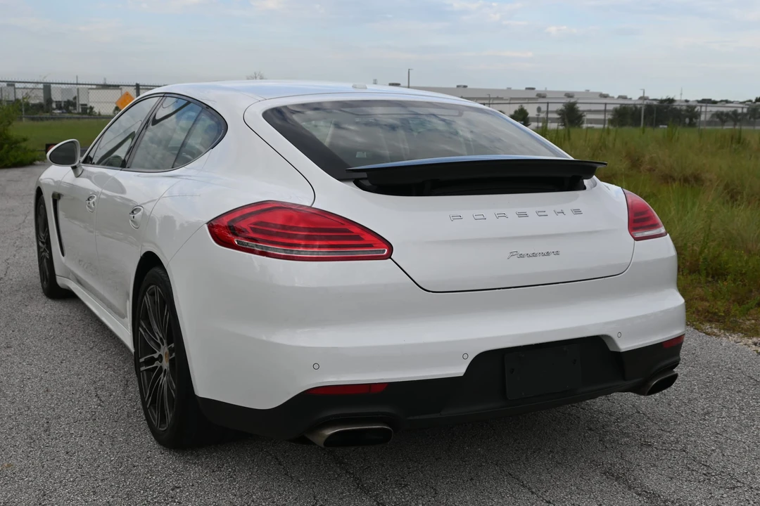 2016 Porsche 970 Panamera - Image 28 of 31