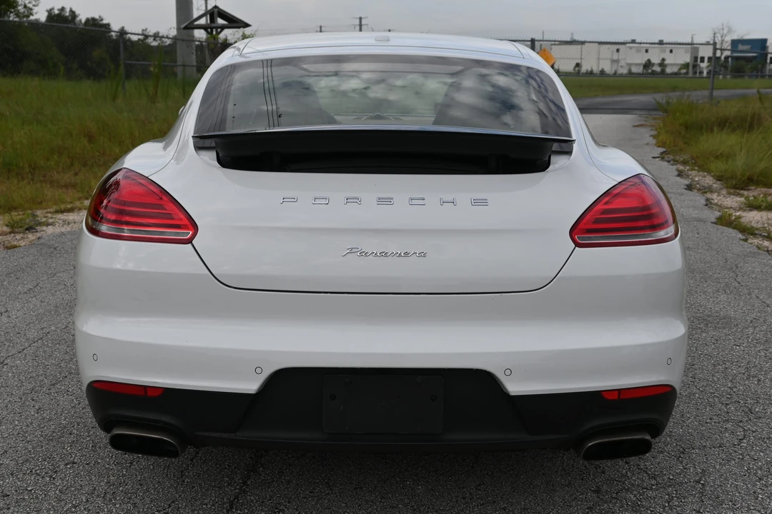 2016 Porsche 970 Panamera - Image 25 of 31