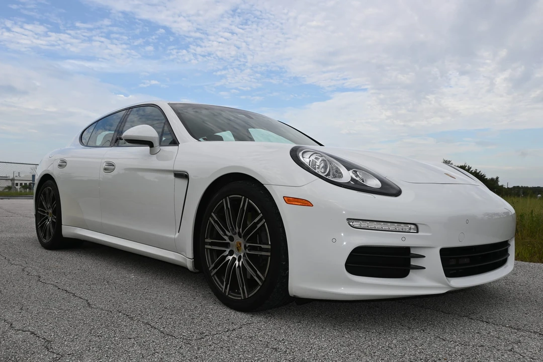 2016 Porsche 970 Panamera - Image 11 of 31