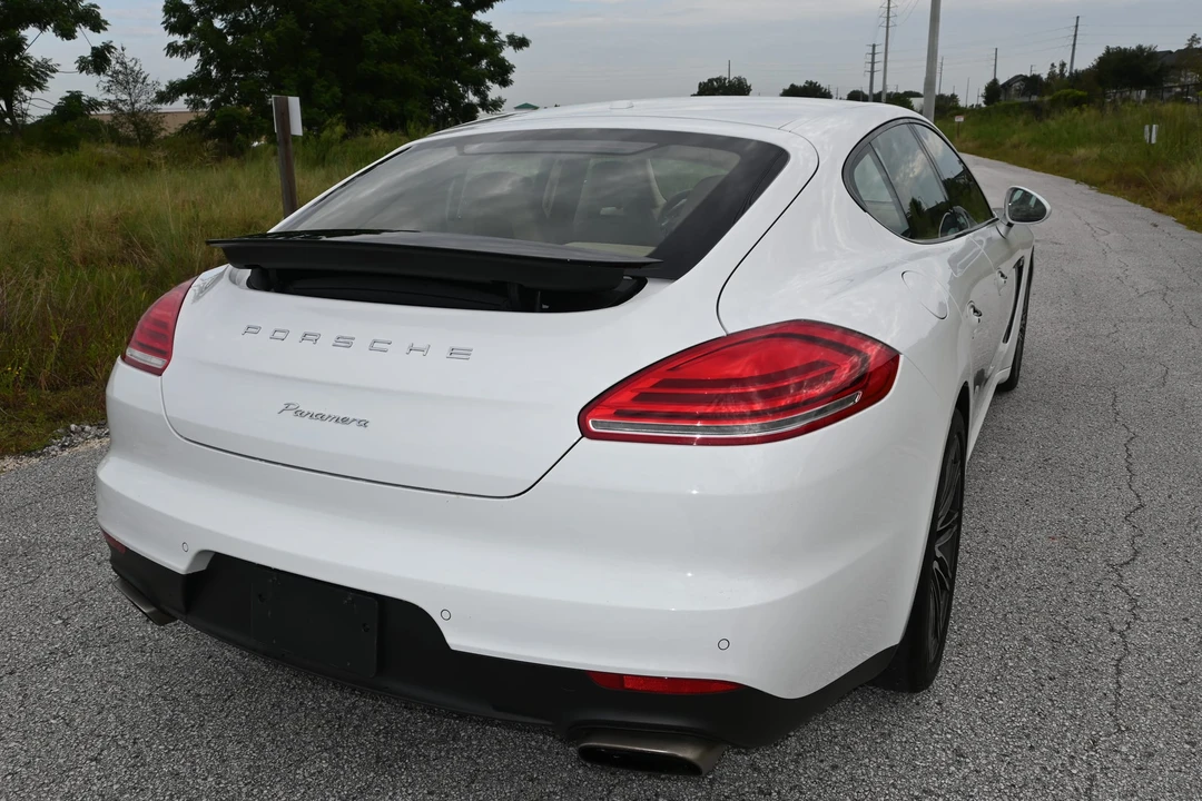 2016 Porsche 970 Panamera - Image 24 of 31
