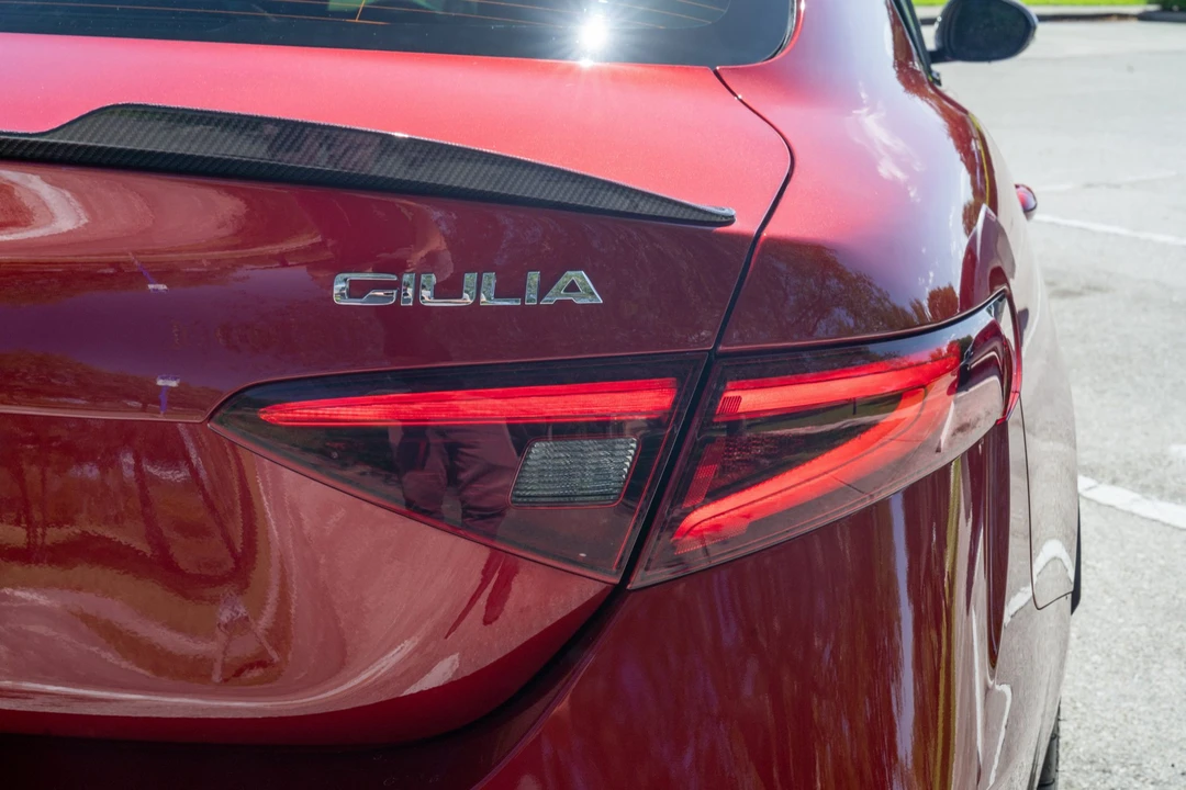 2017 Alfa Romeo Giulia Quadrifoglio - Image 20 of 31