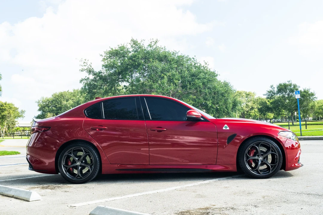 2017 Alfa Romeo Giulia Quadrifoglio - Image 7 of 31