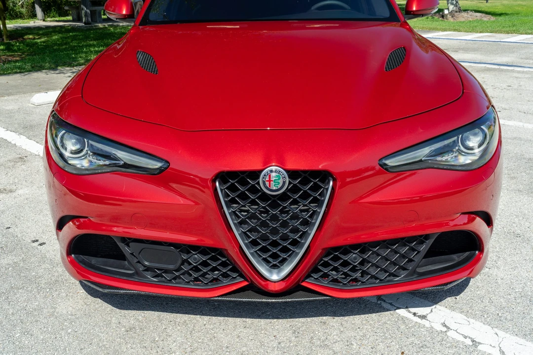 2017 Alfa Romeo Giulia Quadrifoglio - Image 12 of 31