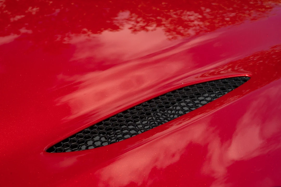 2017 Alfa Romeo Giulia Quadrifoglio - Image 15 of 31