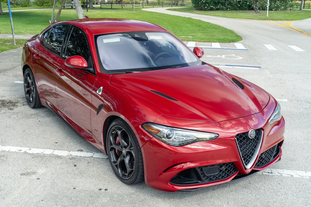 2017 Alfa Romeo Giulia Quadrifoglio - Image 6 of 31