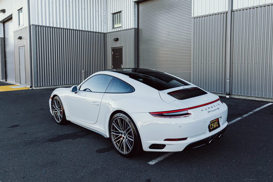 2017 Porsche 991 Carrera 4S - Image 5 of 31
