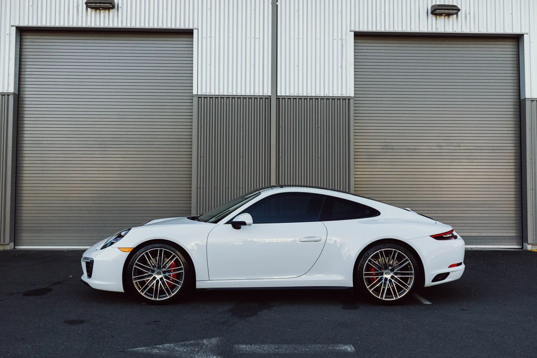 2017 Porsche 991 Carrera 4S - Image 4 of 31
